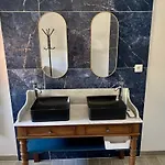 Maison Centre Avec Jacuzzi Interieur