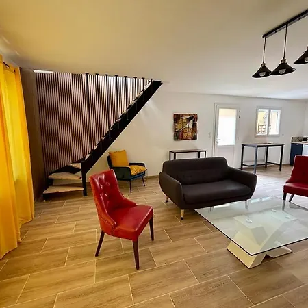 Maison Centre Avec Jacuzzi Interieur *