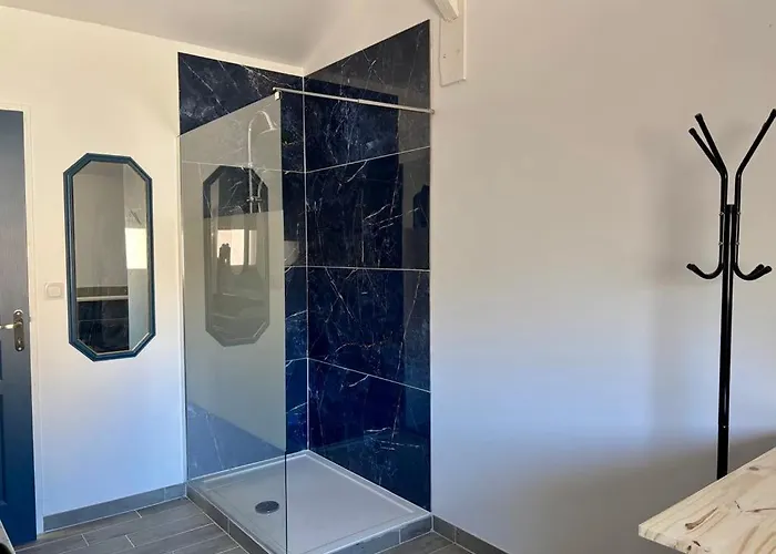 Maison Centre Avec Jacuzzi Interieur *