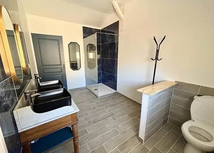 Holiday home Maison Centre Avec Jacuzzi Interieur Sarlat-la-Caneda