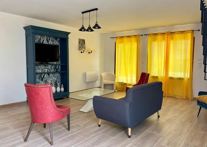 Maison Centre Avec Jacuzzi Interieur *