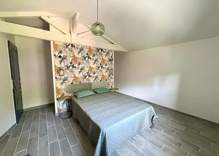 Maison Centre Avec Jacuzzi Interieur Holiday home Sarlat-la-Caneda