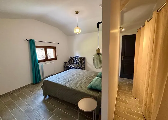 Maison Centre Avec Jacuzzi Interieur Holiday home Sarlat-la-Caneda